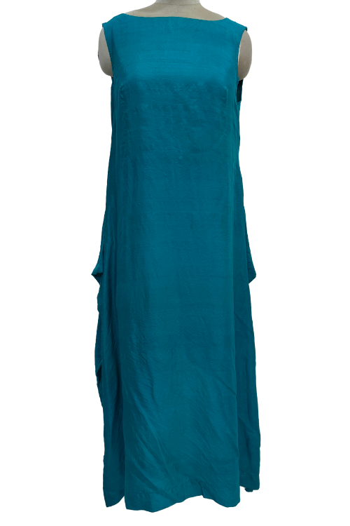 Sleeveless long dress with back cowl neck-Cleopatra Raama