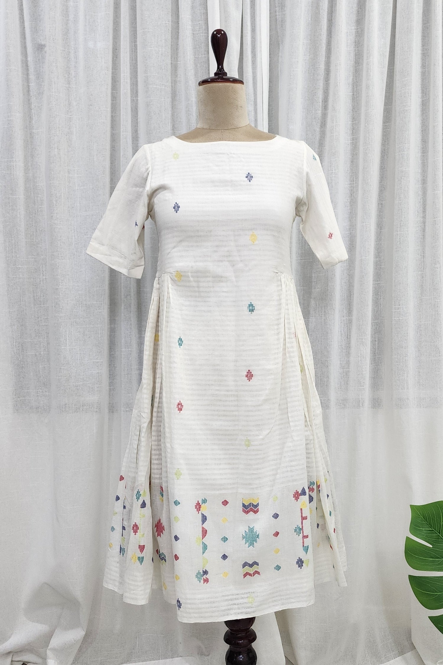 White jamdani dress with side frills