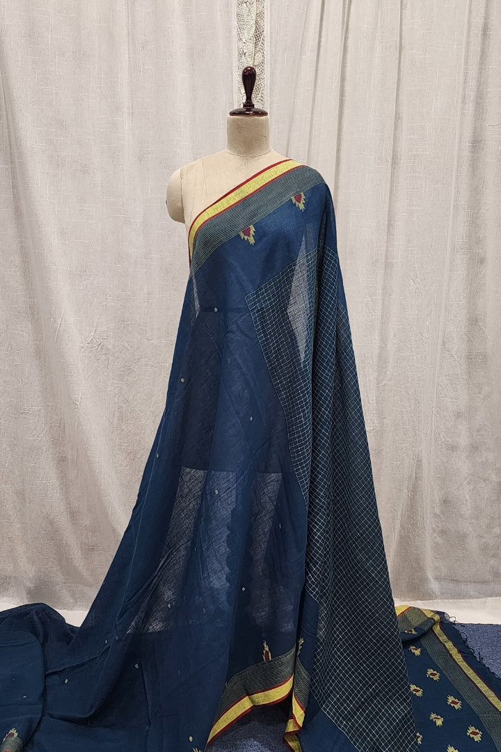 Peacock Green Jamdani Saree with Temple Weave