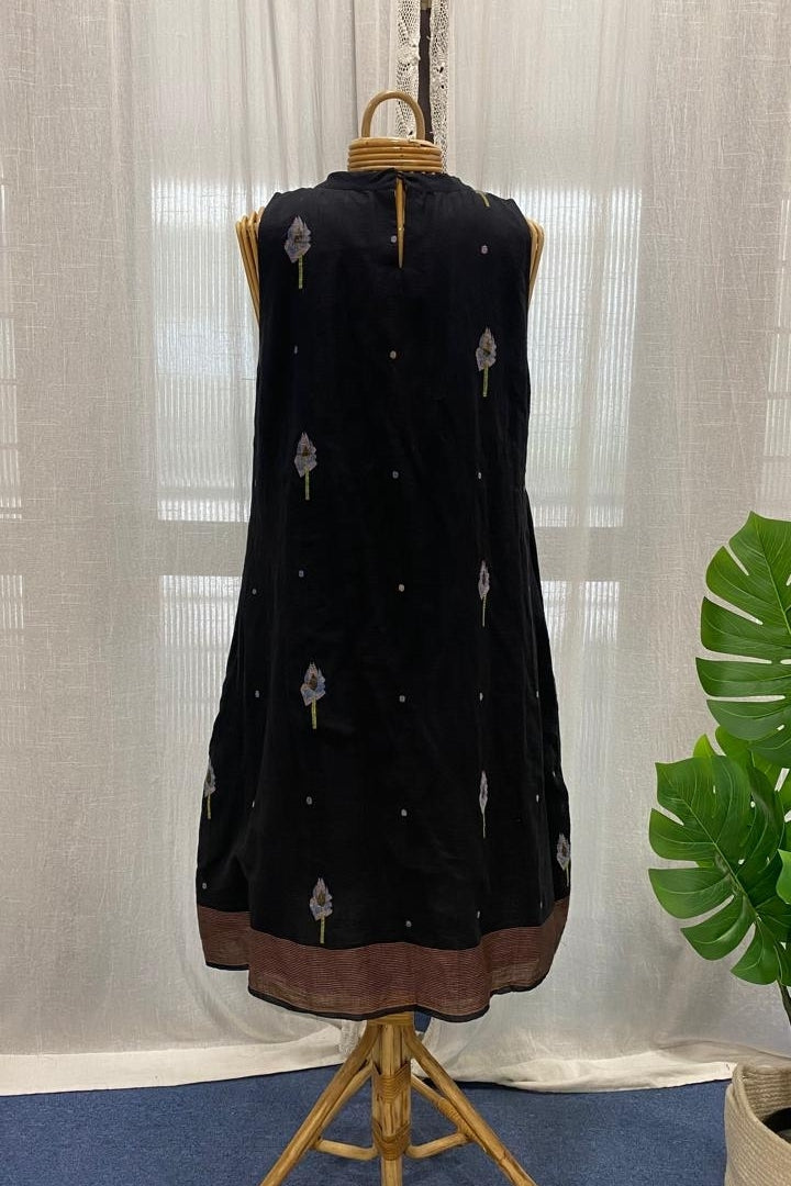 Handwoven Black Muslin Jamdani Dress with Flower Buttis