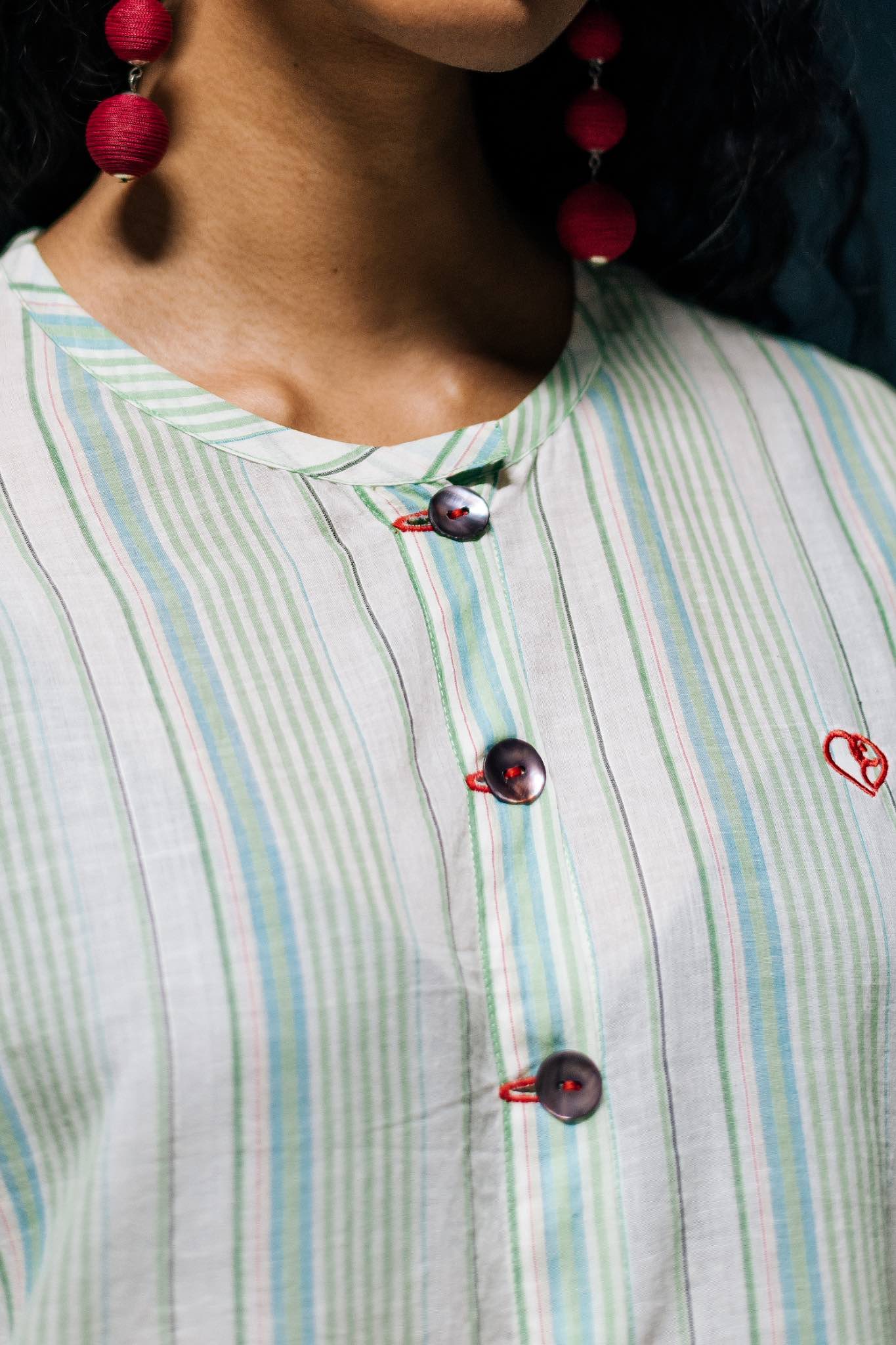 Sucharita Relaxed Fit Cotton Shirt , fresh summery stripes, muslin - Detail