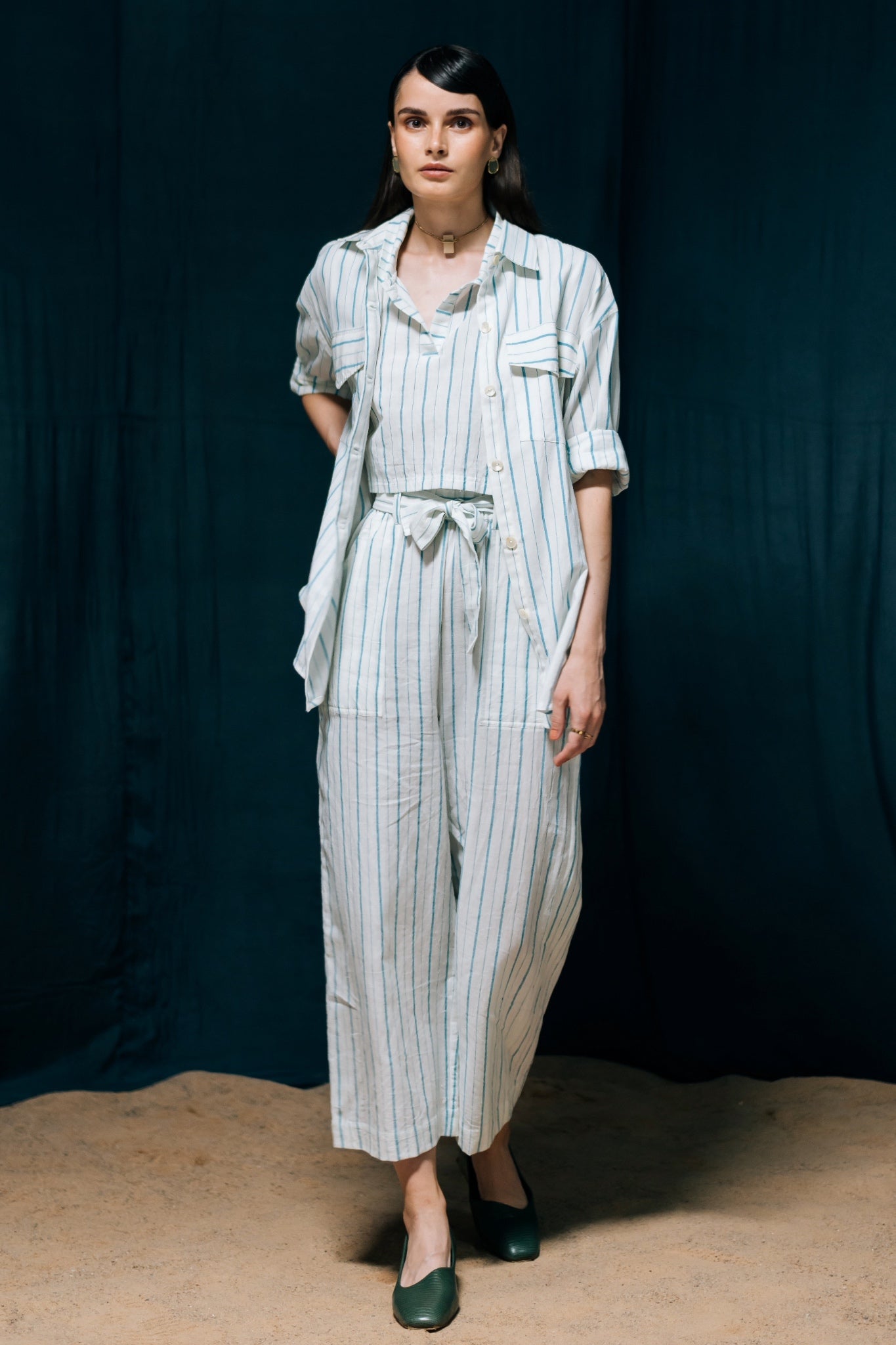 Mrinmoyee Blue and white striped crop top, collared, sleeveless - Ensemble