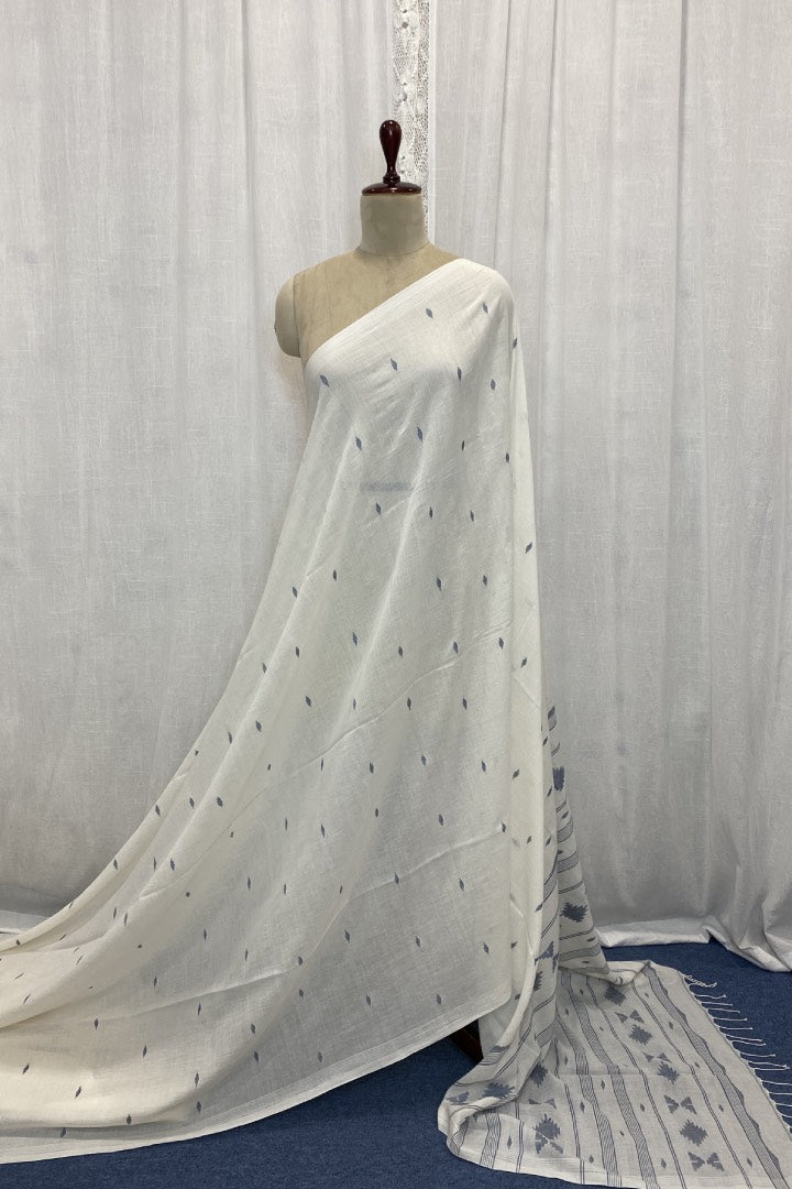 White Muslin Jamdani Saree with Buttis All Over