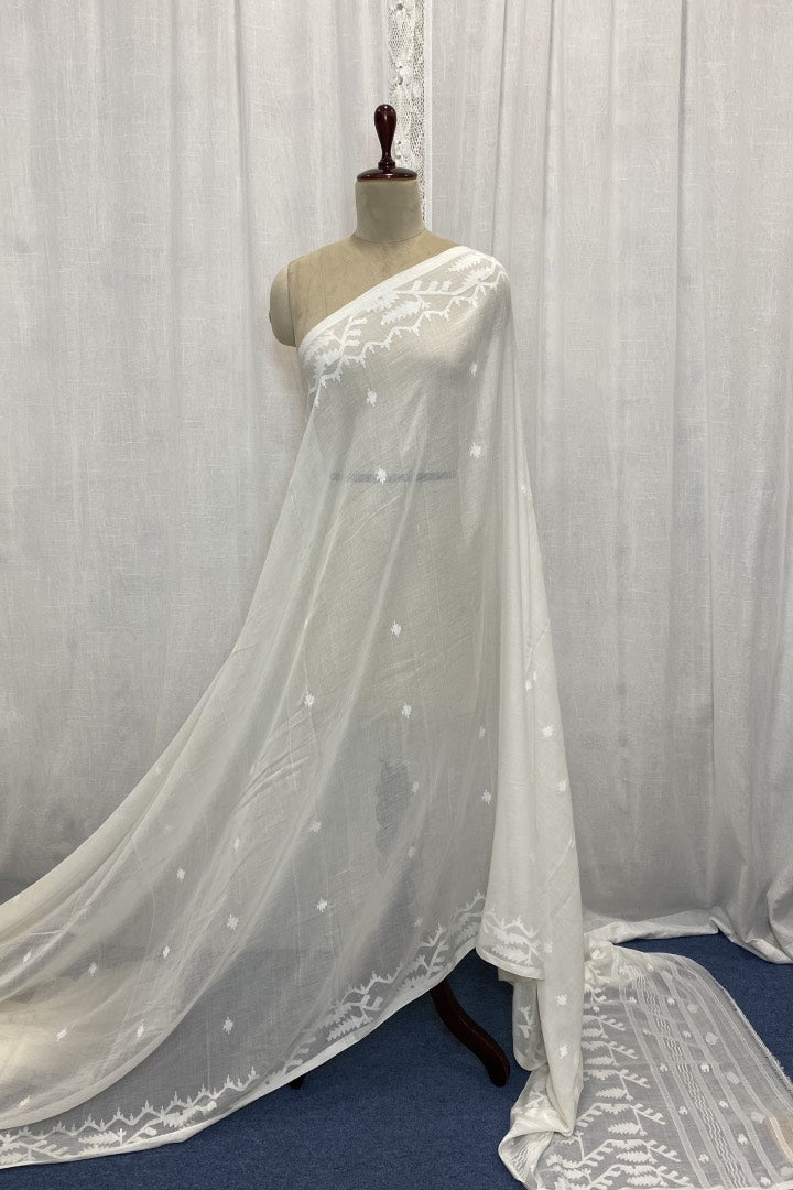 White Muslin Jamdani Saree with Intricate Border